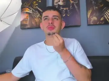 Chaturbate Adult Webcam of damian__oliver