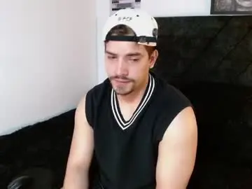 Chaturbate Live Porn of ian_davis