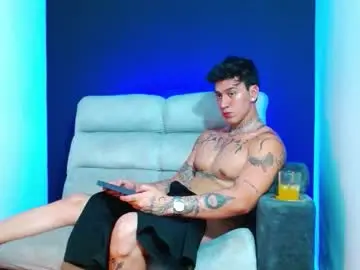 Chaturbate Watch Live Sex Cams of justinfuller_31
