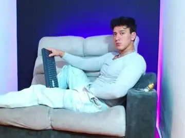 Chaturbate Adult Webcam of justinfuller_31