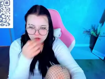 Chaturbate Sex Cam of kira_g0ld