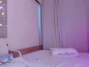 Chaturbate Live Sex Cam of moonlight8_