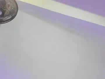 Chaturbate Watch Live Sex Cams of alaskaflowers_