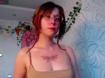 Chaturbate Free Porn Cam of emmae__