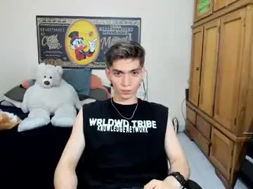 Chaturbate Live Sex Cam of erick_de_rossee