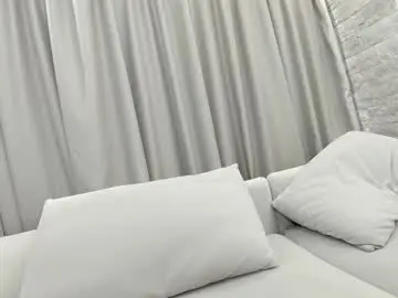 Chaturbate Adult Video Chat of ehotlovea