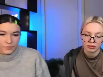 Chaturbate Live Sex Cam of elis_sunny