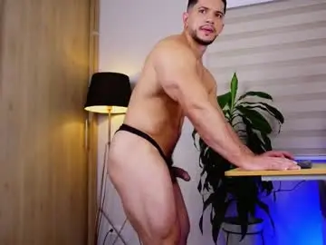 Chaturbate Free Live Porn of erick_thompson