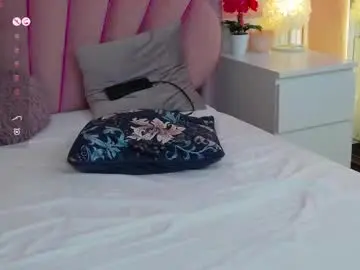 Chaturbate Live Sex Cam of sophiagrace222