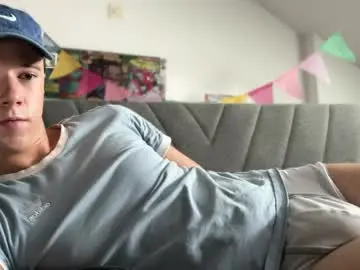 Chaturbate Live Sex Cam of alexwos