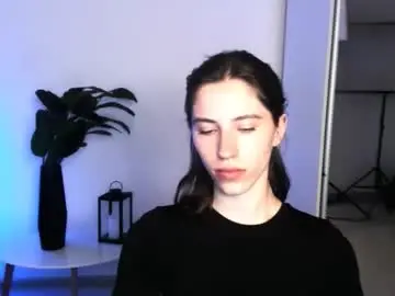 Chaturbate Nude Webcam of flora_54