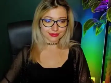 Chaturbate Live Porn of heidi_pleasure