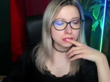 Chaturbate Live Sex Cam of heidi_pleasure