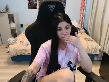 Chaturbate Watch Live Sex Cams of raven_haired_goddess