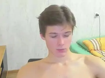 Chaturbate Live Sex Cam of timytwinkboy