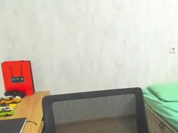 Chaturbate Free Porn Cam of timytwinkboy