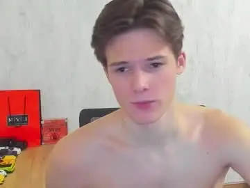 Chaturbate Free Porn Cam of timytwinkboy