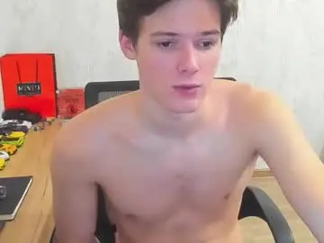 Chaturbate Live Sex Cam of timytwinkboy