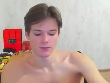 Chaturbate Live Sex Cam of timytwinkboy