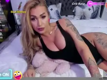 Chaturbate Adult Video Chat of golddivine00