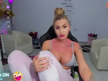 Chaturbate Live Porn of golddivine00