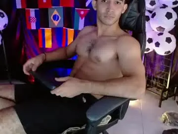 Chaturbate Watch Live Sex Cams of caius_bigcock1