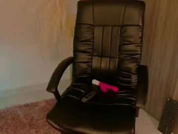 Chaturbate Free Live Porn of lindseymoss_