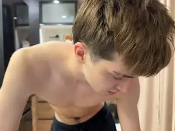 Chaturbate Sex Cam of panda_b0y