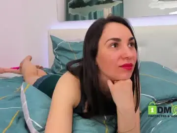 Chaturbate Live Sex Cam of sonyaparadise937