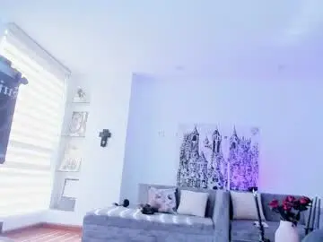 Chaturbate Live Sex Cam of sophiehill_gh