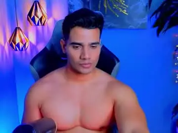 Chaturbate Live Porn of andresfiit