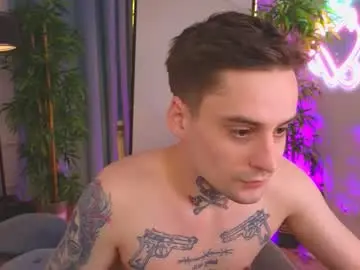 Chaturbate Live Sex Cam of drillfilow