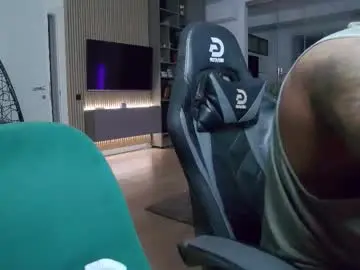 Chaturbate Sex Cam of enrikoblue