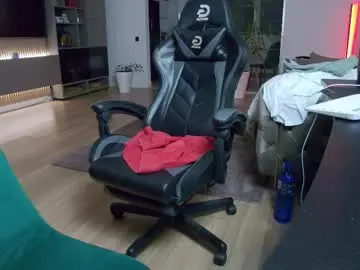 Chaturbate Free Porn Cam of enrikoblue