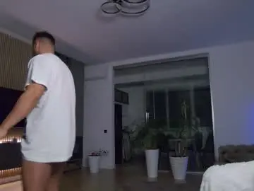 Chaturbate Watch Live Sex Cams of enrikoblue