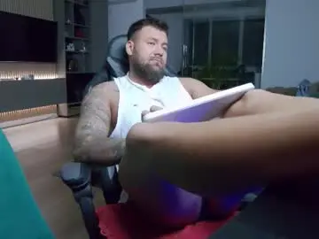 Chaturbate Watch Live Sex Cams of enrikoblue