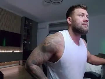 Chaturbate Live Sex Cam of enrikoblue