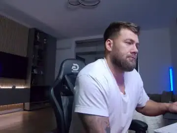 Chaturbate Watch Live Sex Cams of enrikoblue