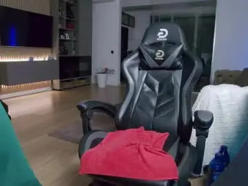 Chaturbate Free Porn Cam of enrikoblue