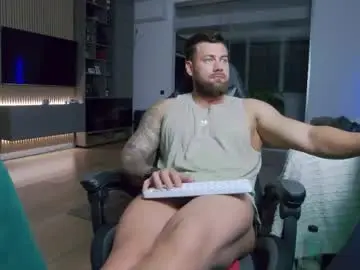 Chaturbate Live Sex Cam of enrikoblue