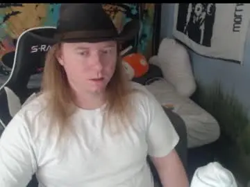 Chaturbate Live Sex Cam of mr_strawberry