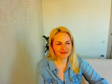 Chaturbate Live Sex Cam of alicee__grace