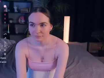 Chaturbate Live Sex Cam of bonymagicgrl_