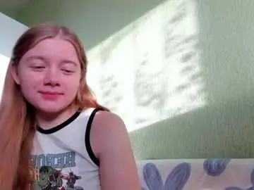 Chaturbate Live Sex Cam of eva_tomiok