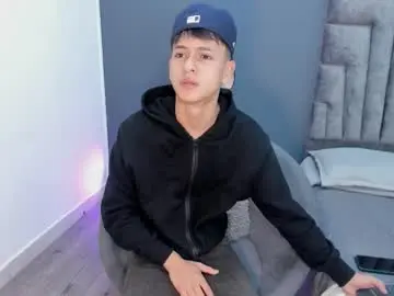 Chaturbate Live Sex Cam of stephane_rouss