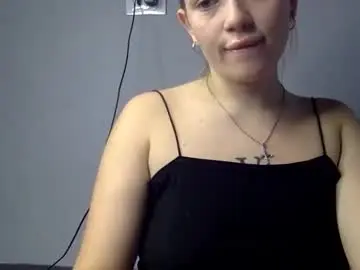 Chaturbate Free Porn Cam of cute_shy06