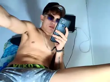 Chaturbate Free Porn Cam of jesshot_bigcock