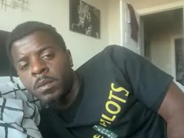 Chaturbate Live Sex of kylekickstand