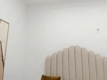 Chaturbate Live Sex Cam of nikki_angel_