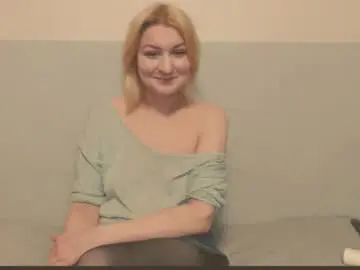 Chaturbate Live Sex Cam of the_basic_instinctt